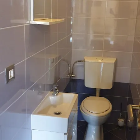 Apartman Amy 50M From The Beach Novigrad Istria Buitenkant foto