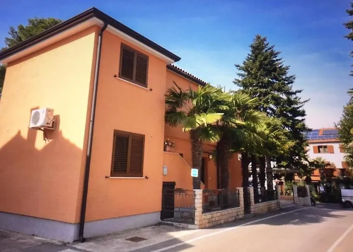 Apartman Amy 50M From The Beach