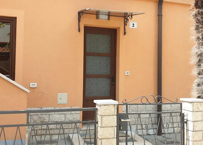 Apartman Amy 50M From The Beach